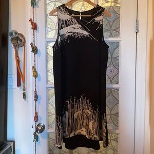 HP 💫 Alfani Abstract Black & White Tunic